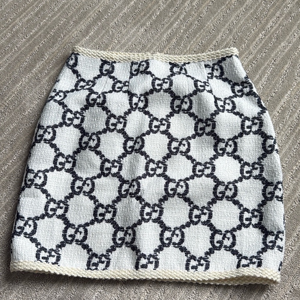 Tweed skirt small NWT